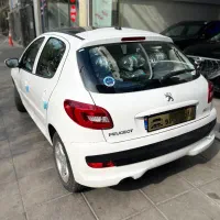 پژو 207i پانوراما صفر ارتقا ESP سفید مدل ۱۴۰۴|خودرو سواری و وانت|تهران, توحید|دیوار