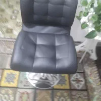 دوعددصندلی جکداراپن