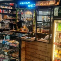 واگذاری فروشگاه قهوه بیرون بر در مکان عالی