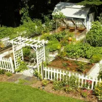 اقامت رایگان و درآمد مشارکتی باغبانی/پرورش طیور