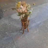 گلدان چوبی باگل مصنوعی