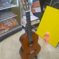 گیتار c70در حد نو