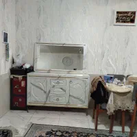 آینه و کنسولی میز تلوزیون