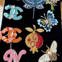 جواهردوزی و کار روی لباس