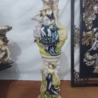 گلدان و پایه گلدان