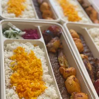 تهیه غذای میلانه با برنج محلی