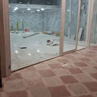 مغازه تجاری بهر خیابان اصلی