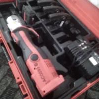 دسگاه پرس المانی لوله پنج لایه