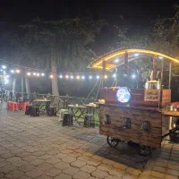 گاری با لوازم چایی فروشی