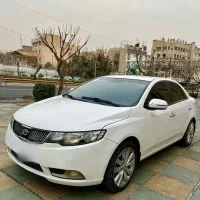 اجاره خودرو سراتو وارداتی سفید اجاره ای