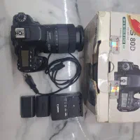 دوربین حرفه‌ای Canon 80D با لنز 24-135mm برای فروش