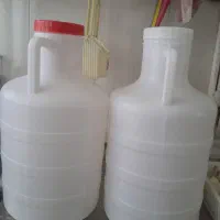 چند عدد گالن ۲۰ لیتری مناسب آب وخیار شور