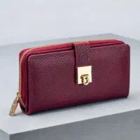 کیف پول دخترانه گمشده