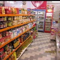 فروشنده سوپر مارکت شبانه روزی شیفت شب.آقا