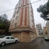 آپارتمان-200-متری-چهار-نبش-کوچه-باغ