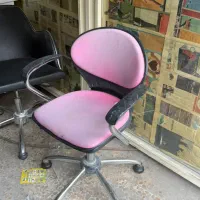 فروش ویژه و فوری لوازم ارایشگاهی  میز ،صندلی،تخت|آرایشگاه و سالن‌های زیبایی|اردبیل, |دیوار