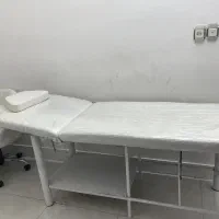فروش تخت و صندلی درحدنو|آرایشگاه و سالن‌های زیبایی|بروجرد, |دیوار