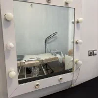 تجهیزات ارایشگاه اینه گریم وکنسول