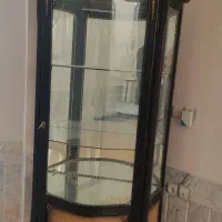 بوفه با شیشیه منحنی