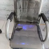 دو عدد صندلی