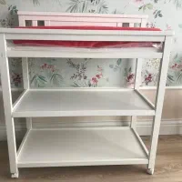 تخت و میز تعویض کودک آمریکایی