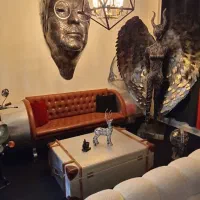 مبل میز دکوری مجسمه کافه رستوران خاص