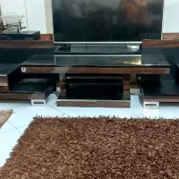 زیر تلویزیون سه تیکه