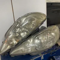 چراغ جلوی ۲۰۶