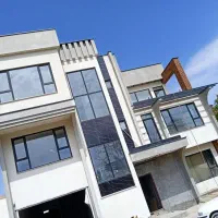 در و پنجره دوجداره upvc و آلومینیوم ترمال برک