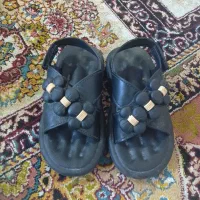 کفش بچگانه