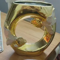 گلدان تزءینی