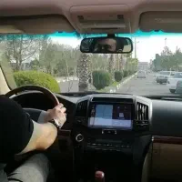 راننده با خودرو