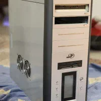 مانیتور و کیس و کیبورد و میز کامپیوتر و صندلی|رایانه رومیزی|تهران, خواجه نظام الملک|دیوار