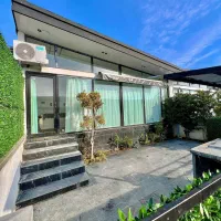 ویلا-فلت-شیشه-ای-مبله-تا-آخر-هفته-این-قیمت