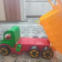 کامیون اسباب بازی