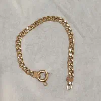 دستبند کارتیر نزدیک به 5 گرم. 150 بالای خام