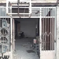 فروش ۲ عدد درب فلزی مغازه و حیاطی ماشین رو