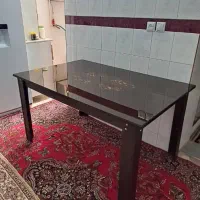 میز ناهارخوری شش نفره