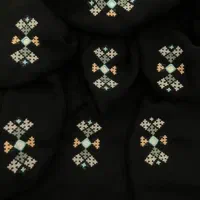 آینه دوخته میشود