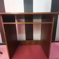 میز تحریر کم جا سالم