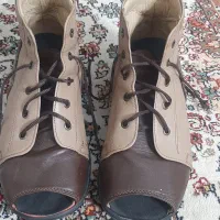 کفش طبی و مخصوص کف پای صاف