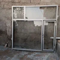 پنجره آلمینیوم با شیشه