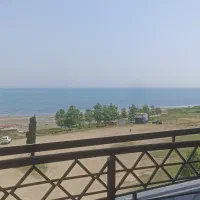 هرروز-یک-تعطیلات-بی-پایان-کنار-دریا