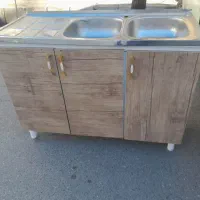 کابینت ظرفشویی ۱۲۰در۵۰ سالم و تمیز بدون ایراد