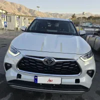 تویوتا هایلندر