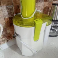 آبمیوه گیری مت او