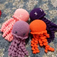 عروسک های هشت پا با رنگ بندی های جذاب فقط فقط 150