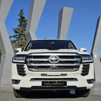 اجاره تویوتا لندکروز با راننده بدون راننده