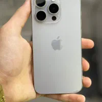 اپل iPhone 15 Pro با حافظهٔ ۲۵۶ گیگابایت