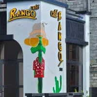 استخدام نیروی خدماتی